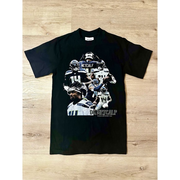 DK Metcalf Seattle Seahawks graphic tee size small - Picture 1 of 4